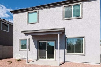 1323 E Palomino Way in Queen Creek, AZ - Foto de edificio - Building Photo