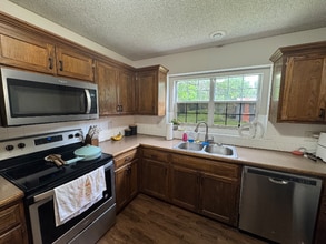 9108 Oak St in Kansas City, MO - Building Photo - Building Photo