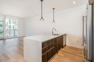 255 BRUNSWICK Ave in Jersey City, NJ - Building Photo - Building Photo