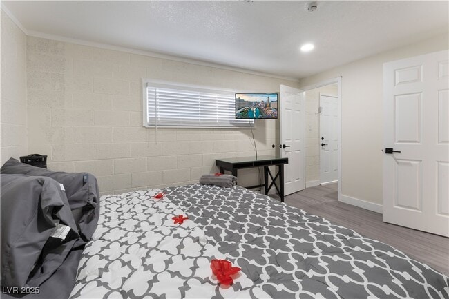 property at 6128 Jones Cir