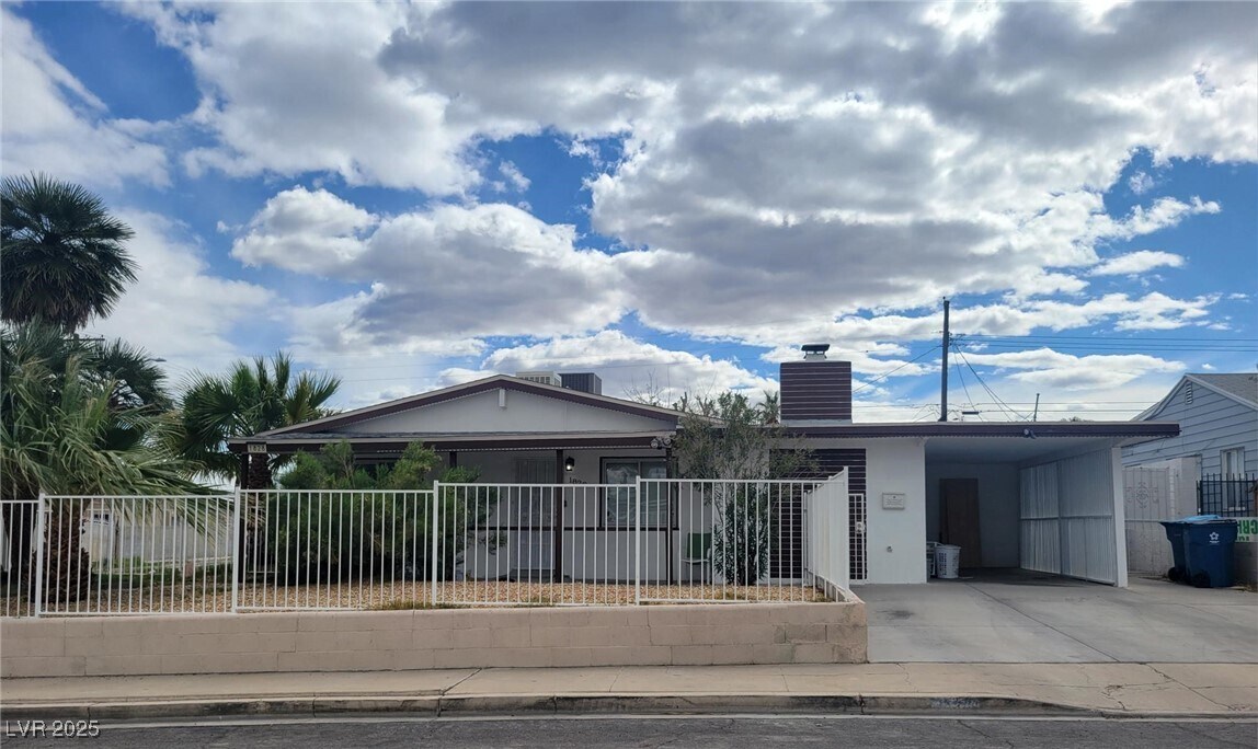 1828 Hassett Ave in Las Vegas, NV - Building Photo