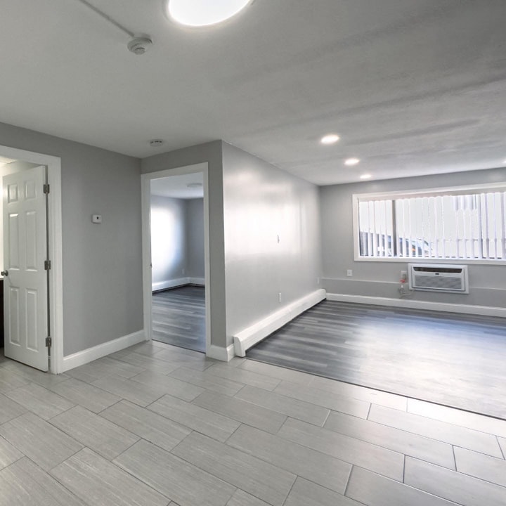 70 Union St in Methuen, MA - Building Photo
