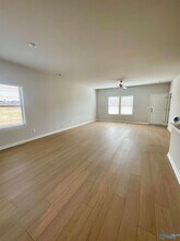 17801 Denham Cir in Athens, AL - Foto de edificio - Building Photo