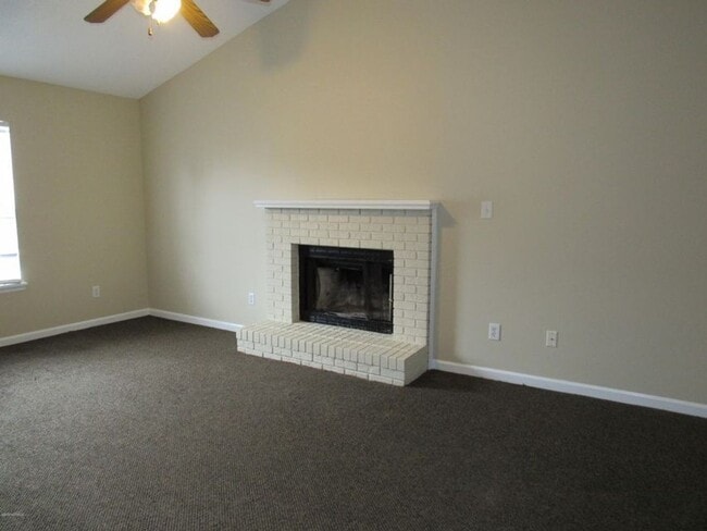 117 Live Oak Ct in Piney Green, NC - Building Photo - Building Photo