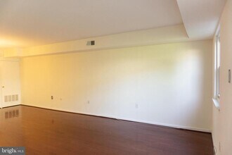 37 Winston Ct in Blue Bell, PA - Building Photo - Building Photo