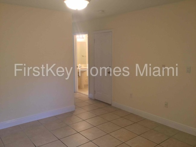 14054 SW 260th St-Unit -APT 105 in Homestead, FL - Building Photo - Building Photo