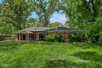 6119 Bradford Dr in Shreveport, LA - Building Photo - Building Photo