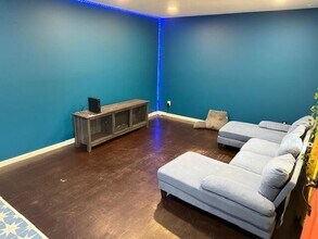 31524 Louise Dr in Warren, MI - Building Photo - Building Photo