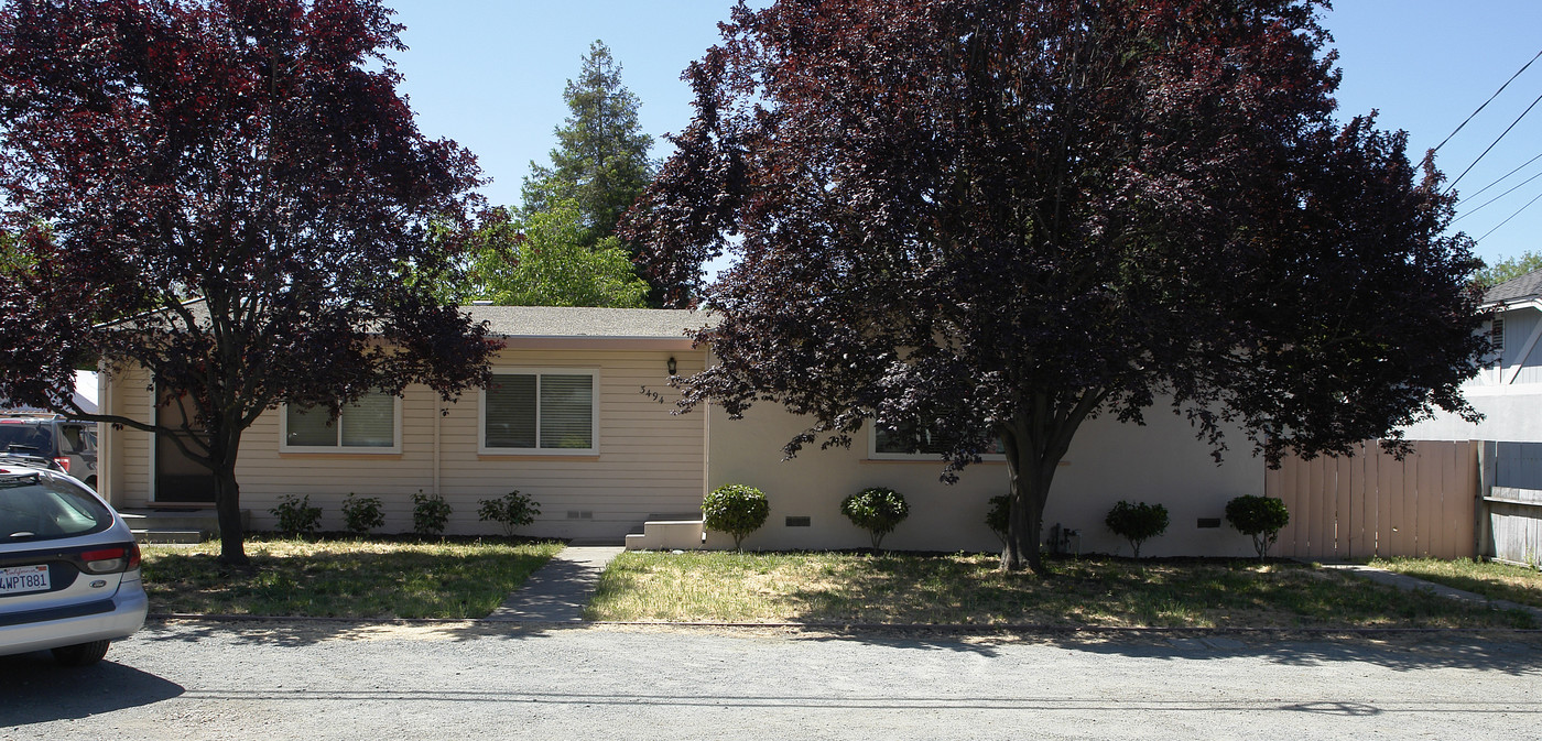 3494 Euclid Ave in Concord, CA - Building Photo