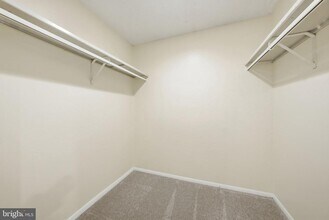 9804 Gabon Ct in Burke, VA - Building Photo - Building Photo