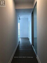 488 University Ave in Toronto, ON - Building Photo - Building Photo