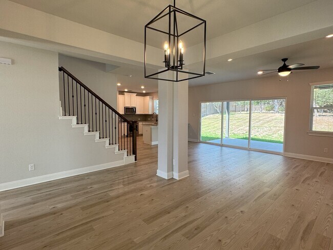 141 Angel Oak Wy in San Marcos, TX - Building Photo - Building Photo