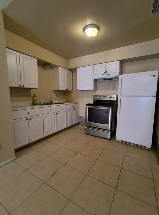 1020 4th St SE in Winter Haven, FL - Building Photo