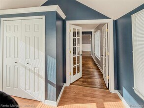 49 Hovey St in Oxford, MI - Building Photo - Building Photo