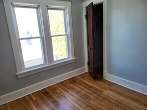 227 Heath St, Unit Upper in Buffalo, NY - Building Photo - Building Photo