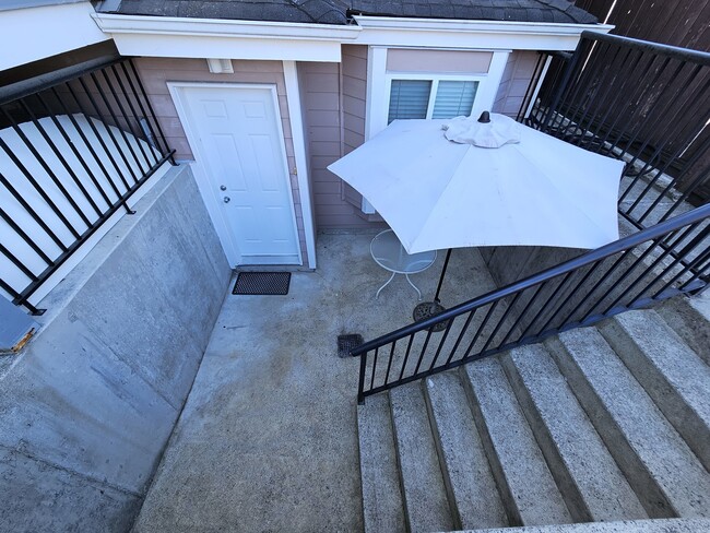 2033 53rd Av E in Vancouver, BC - Building Photo - Building Photo