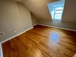 221 W 2nd St in Boston, MA - Building Photo - Building Photo