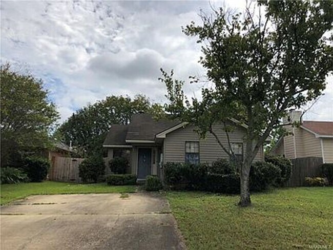 property at 1525 Westminster Dr