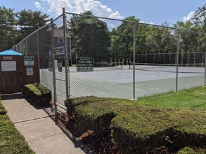 48 Silver Hill Ln, Unit 18 in Natick, MA - Building Photo - Building Photo