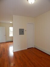 230 5th St in Jersey City, NJ - Building Photo - Building Photo