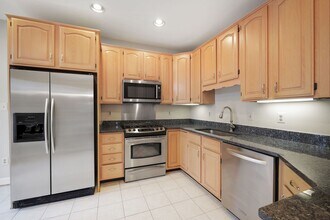 2171 Wolftrap Ct in Vienna, VA - Building Photo - Building Photo