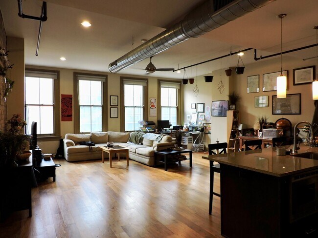 641 Walnut St in Cincinnati, OH - Building Photo - Building Photo