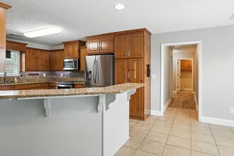 131 Rock Ct in Smiths Station, AL - Building Photo - Building Photo