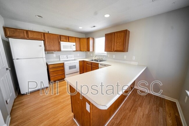 335 Monti Dr in Anderson, SC - Building Photo - Building Photo