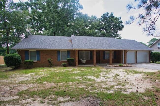 property at 2421 Sherrie Ln SW
