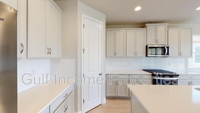 8713 Sundance Lp in Sarasota, FL - Building Photo - Building Photo