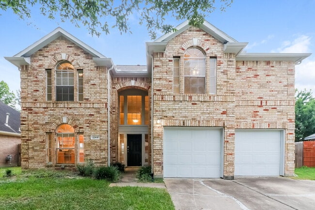 22835 W Waterlake