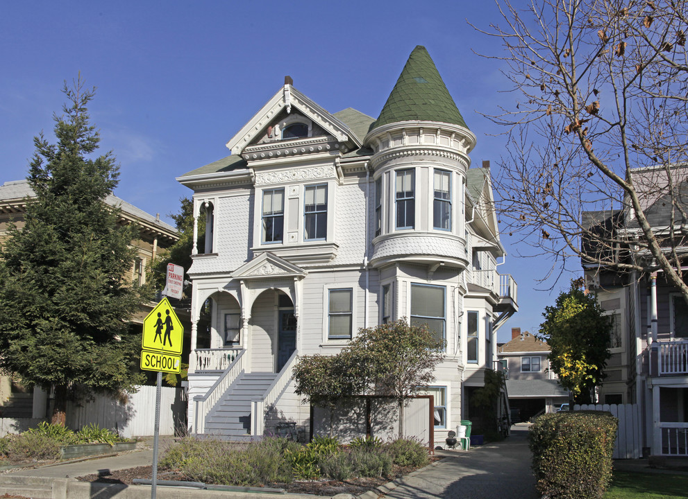 2017 San Antonio Ave in Alameda, CA - Foto de edificio