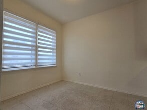 1018 W Commercial Ave in El Centro, CA - Building Photo - Building Photo