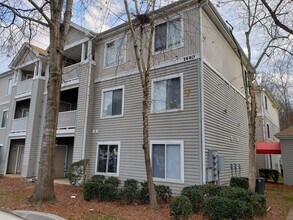 1440 Collegiate Cir in Raleigh, NC - Building Photo - Building Photo