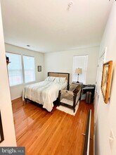 42531 Rockrose Square-Unit -101 in Ashburn, VA - Foto de edificio - Building Photo