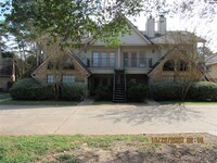 16800 Sugar Pine Dr in Houston, TX - Building Photo - Building Photo