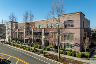 Liner at Alameda Landing in Alameda, CA - Building Photo - Building Photo