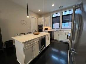 1053 Harrison Park Pl in Columbus, OH - Building Photo - Building Photo