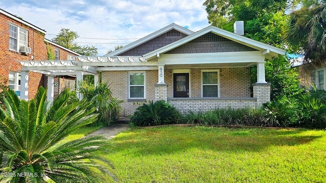 property at 930 Cordova Pl