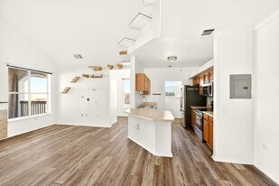 18929 E Warren Cir in Aurora, CO - Building Photo