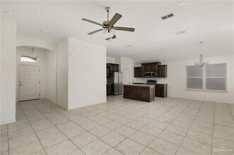 19 N 26th St in Hidalgo, TX - Building Photo - Building Photo