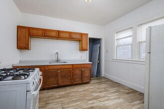 19572 Alcoy Ave in Detroit, MI - Building Photo - Building Photo