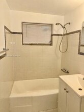 761 Euclid Ave in Miami Beach, FL - Foto de edificio - Building Photo