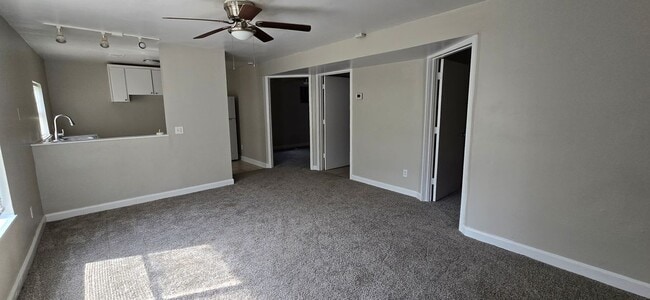 5930 Agnes Ave in Kansas City, MO - Building Photo - Building Photo