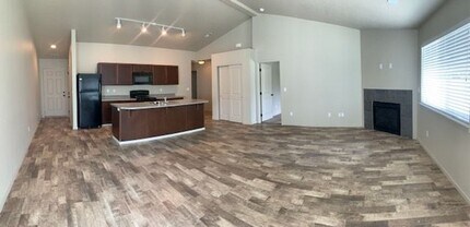 821 S Fox Ln in Spokane Valley, WA - Building Photo - Building Photo