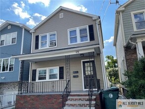175 1st St in Perth Amboy, NJ - Building Photo - Building Photo