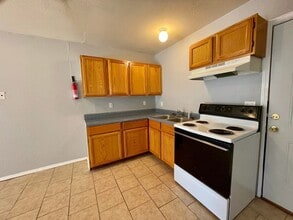 310 S B St in Davis, OK - Building Photo - Building Photo