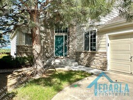 4061 E Hinsdale Cir in Centennial, CO - Building Photo