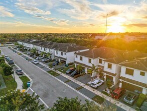 23424 SW 110th Ave in Princeton, FL - Building Photo - Building Photo