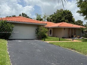 1328 NW 86th Way in Coral Springs, FL - Building Photo - Building Photo